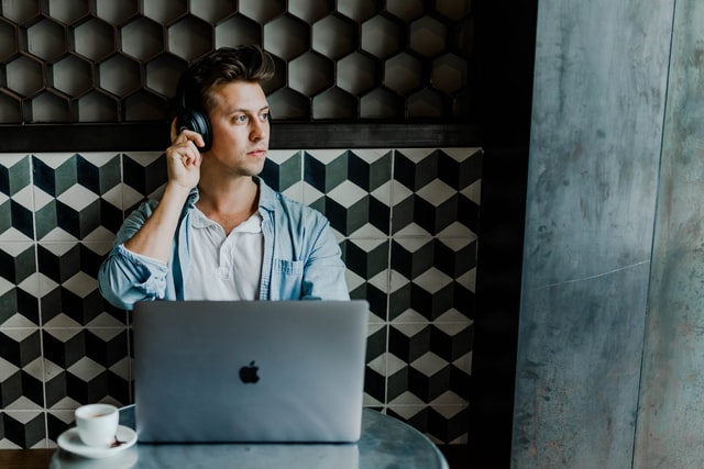 digital nomad